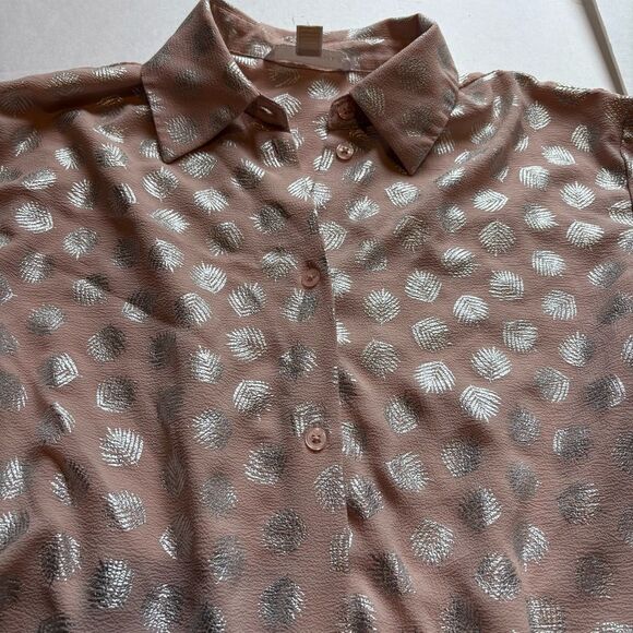 Michael Kors Women's Metallic Polka Dot Button-Up Peach/Silver Size Small - Picture 7 of 9
